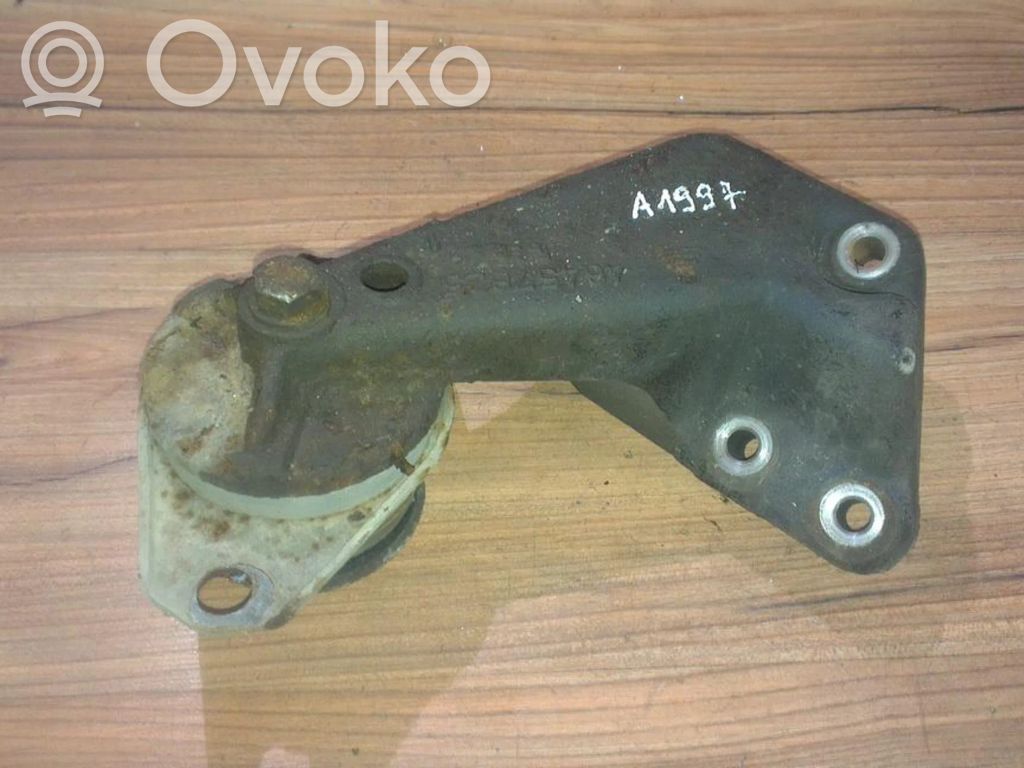 Engine mount bracket   46457825,46457825