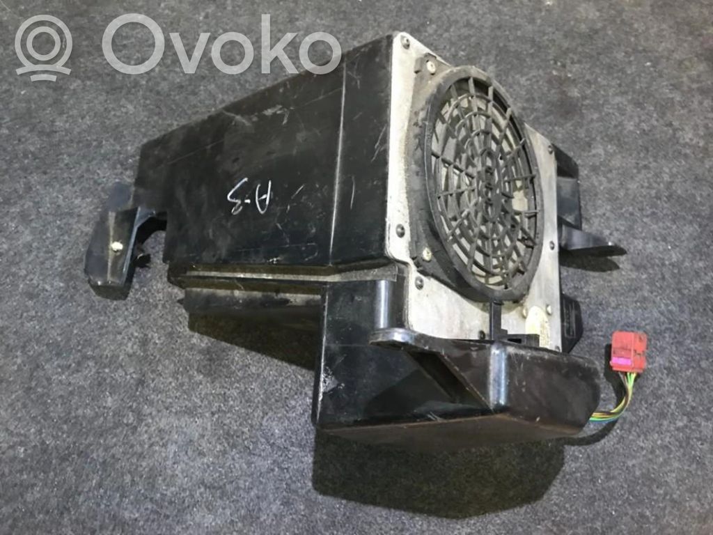 Audi A3 S3 8L Głośnik niskotonowy 