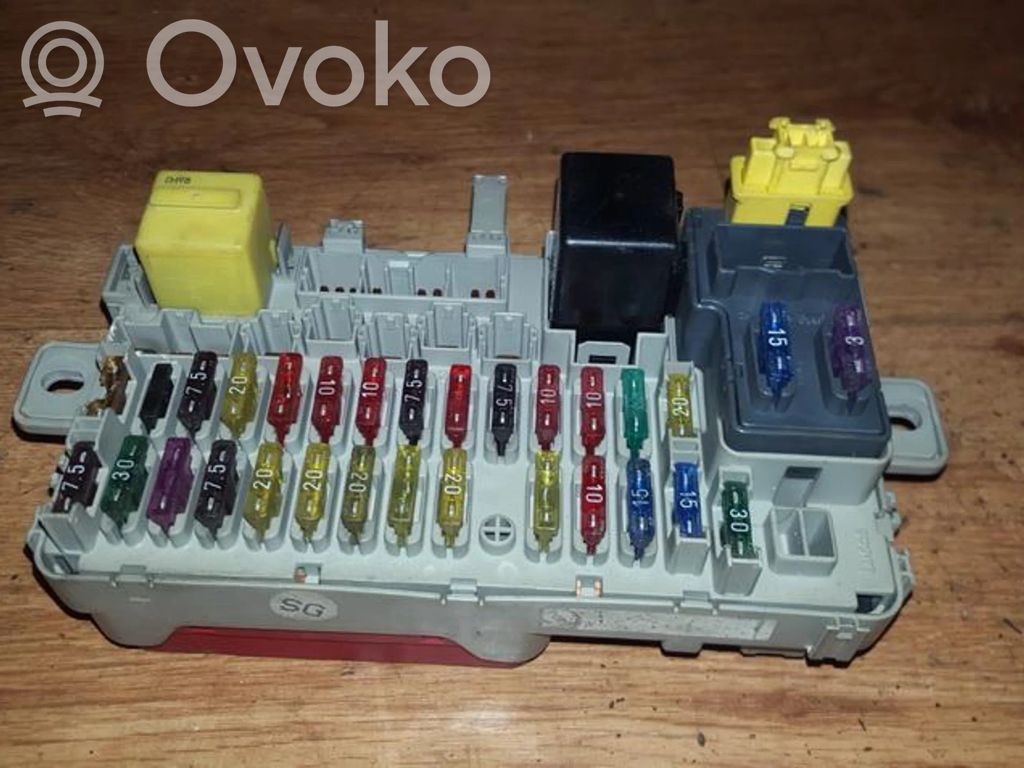 Skrzynka bezpieczników / Komplet   YWC104500,23VT52010268C,23VT,52010268C,YWC104500