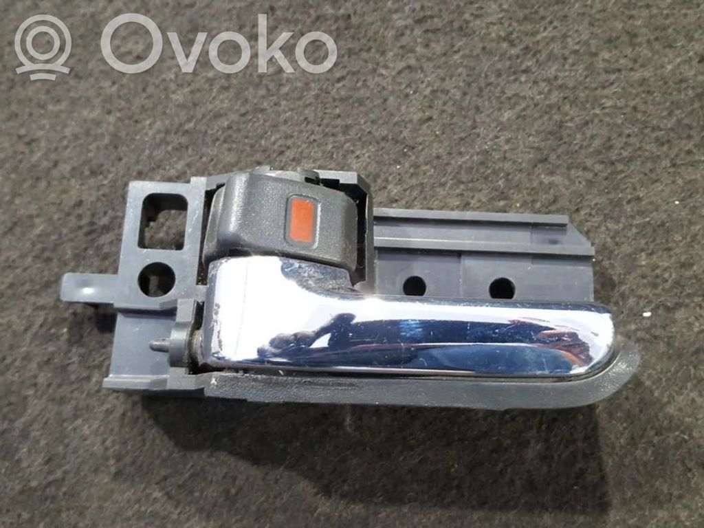 Toyota Avensis T250 Takaoven sisäkahva