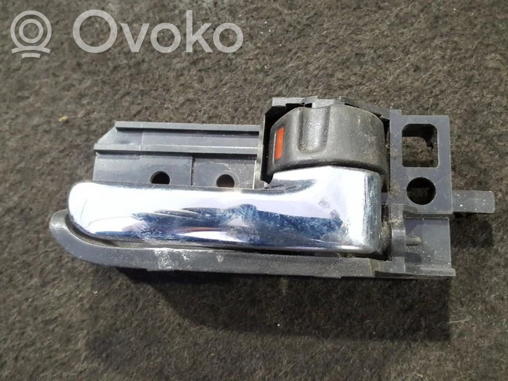 Toyota Avensis T250 Takaoven sisäkahva