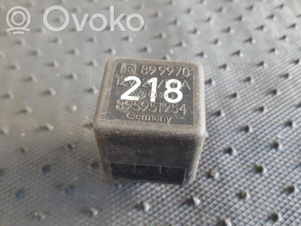 Audi 100 S4 C4 Otros relés 