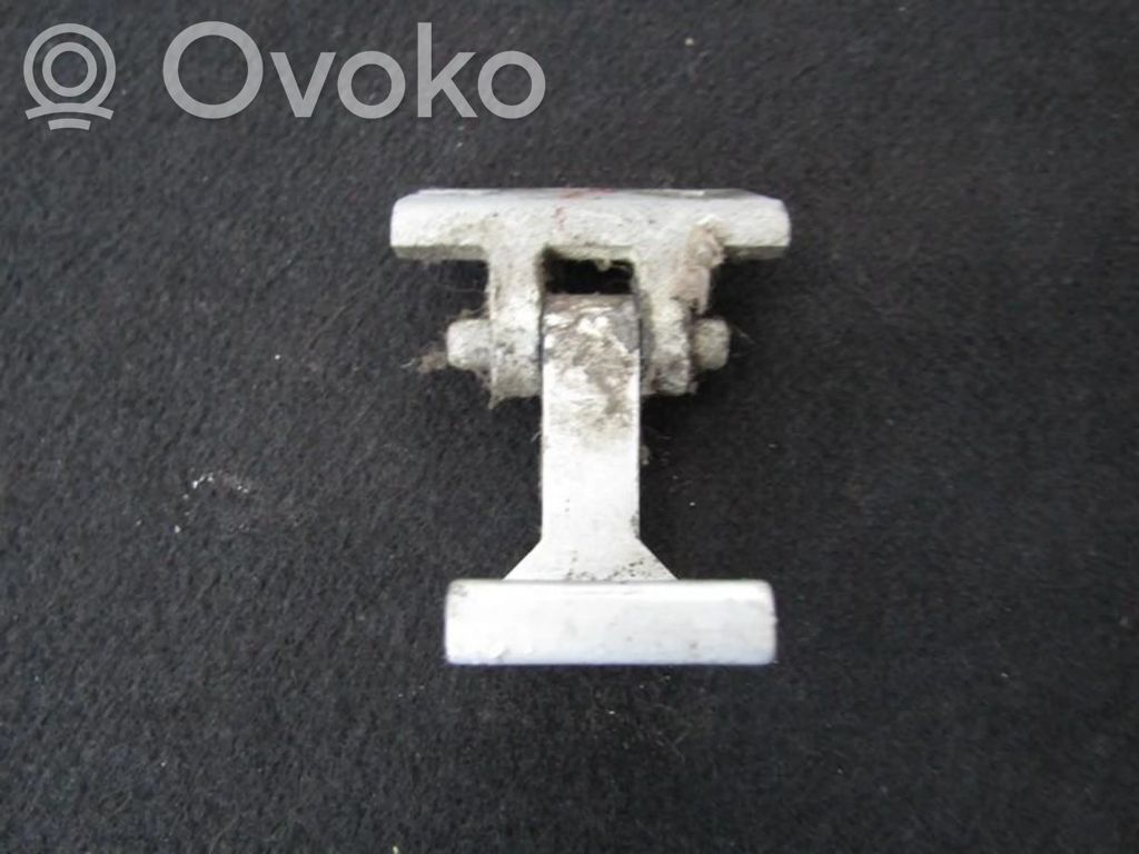 Audi 100 S4 C4 Takaoven alasarana 