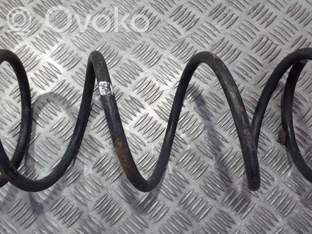 Toyota Avensis Verso Etukierrejousi