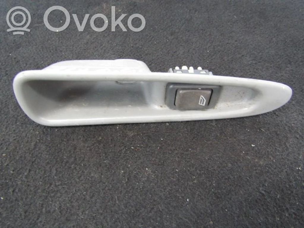 Volvo S40, V40 Interruttore di controllo dell’alzacristalli elettrico 