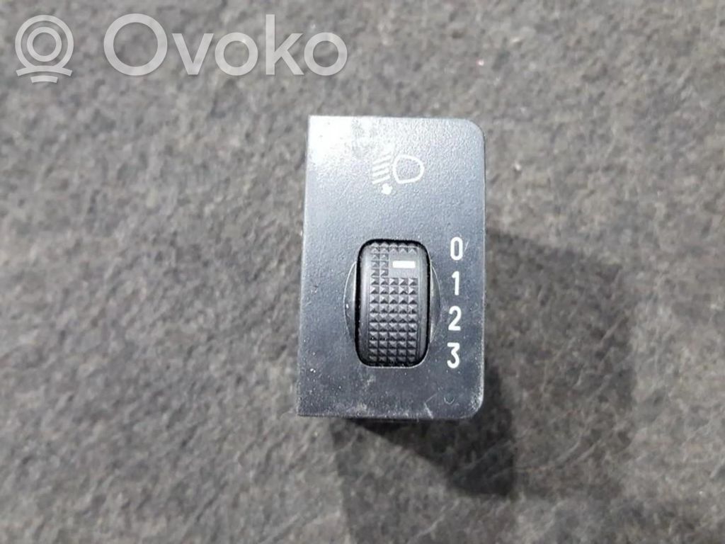Bouton commande réglage hauteur de phares