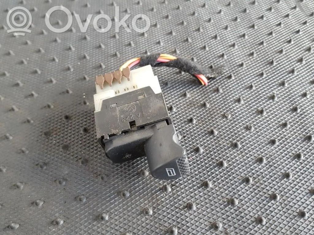 Interruptor del elevalunas eléctrico   A223,A223