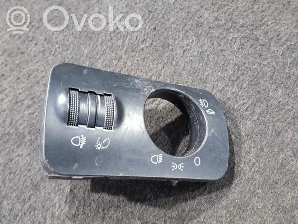 Audi A3 S3 8L Bouton commande réglage hauteur de phares 