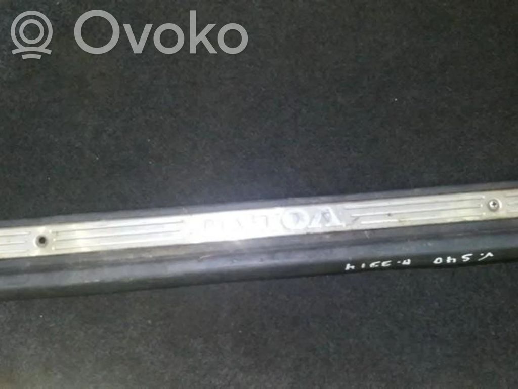 Volvo S40, V40 Capac prag față 
