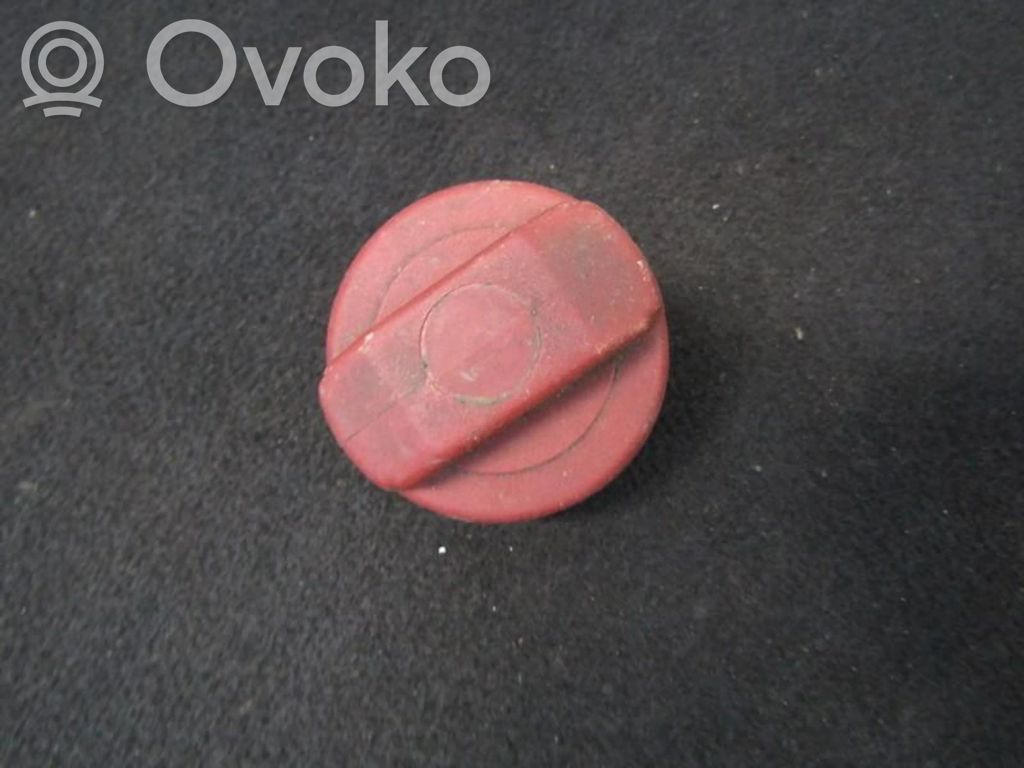 Audi 100 S4 C4 Tappo del serbatoio del carburante