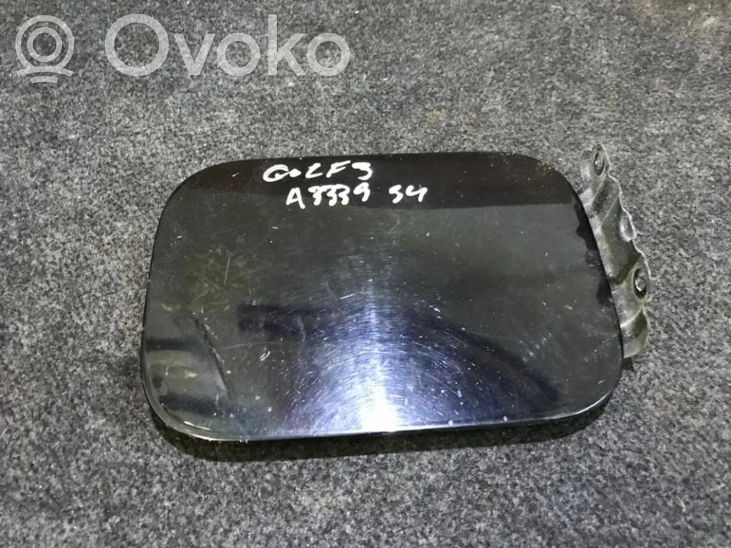 Volkswagen Golf III Klapka wlewu paliwa 