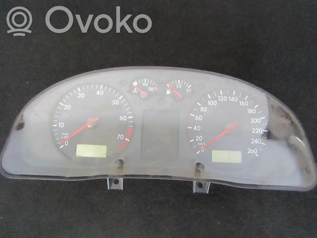 Volkswagen PASSAT B5 Vitezometru (grup de instrumente) 