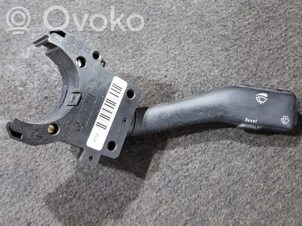 Volkswagen PASSAT B5.5 Leva comando tergicristalli 