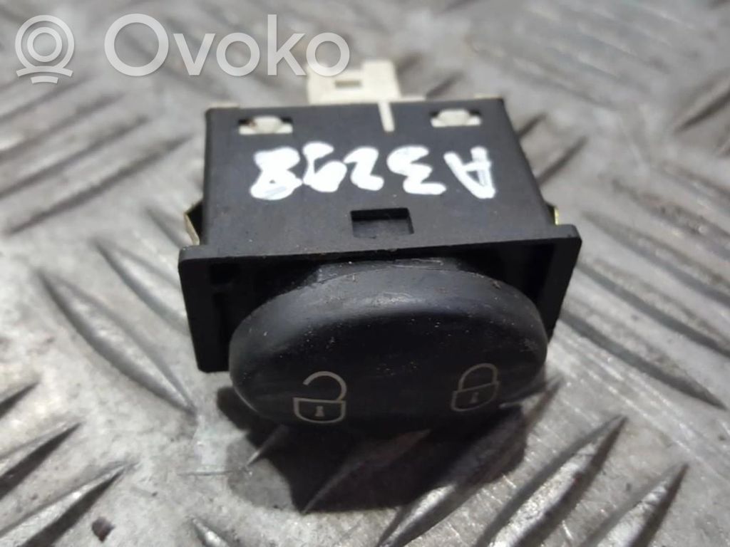 Botón interruptor de bloqueo de puertas   YUF101380,YUF101380