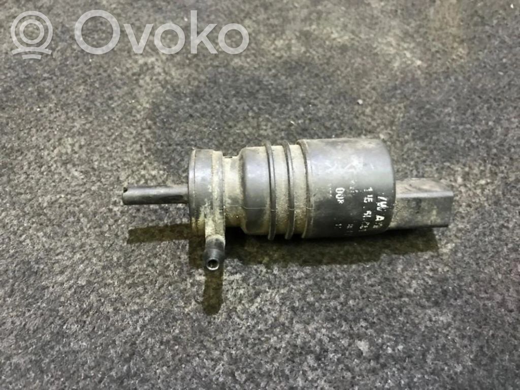Tuulilasi tuulilasinpesimen pumppu