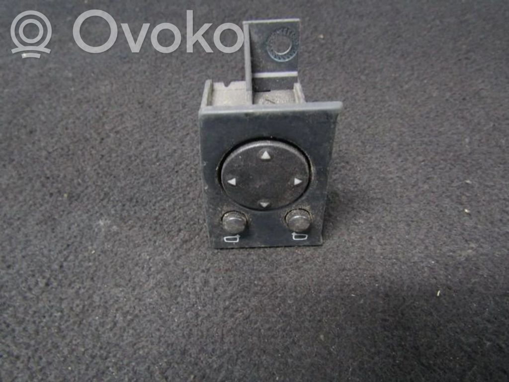 Audi A6 S6 C4 4A Interruttore specchietto retrovisore 