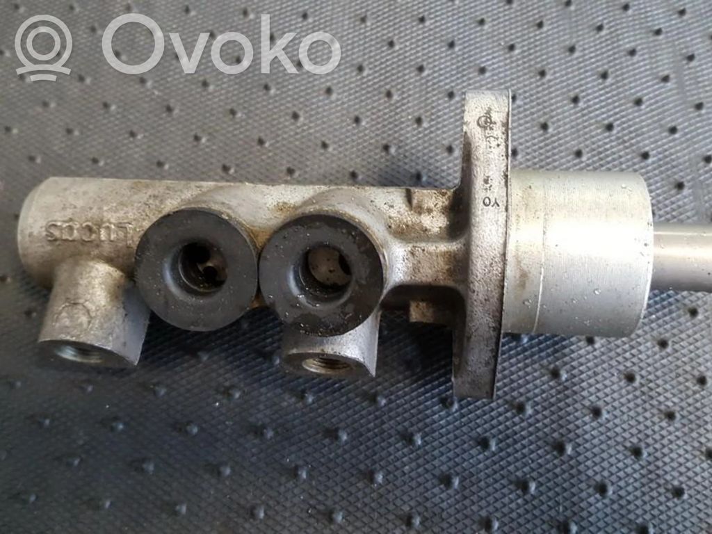 Audi A4 S4 B5 8D Cilindro del sistema frenante