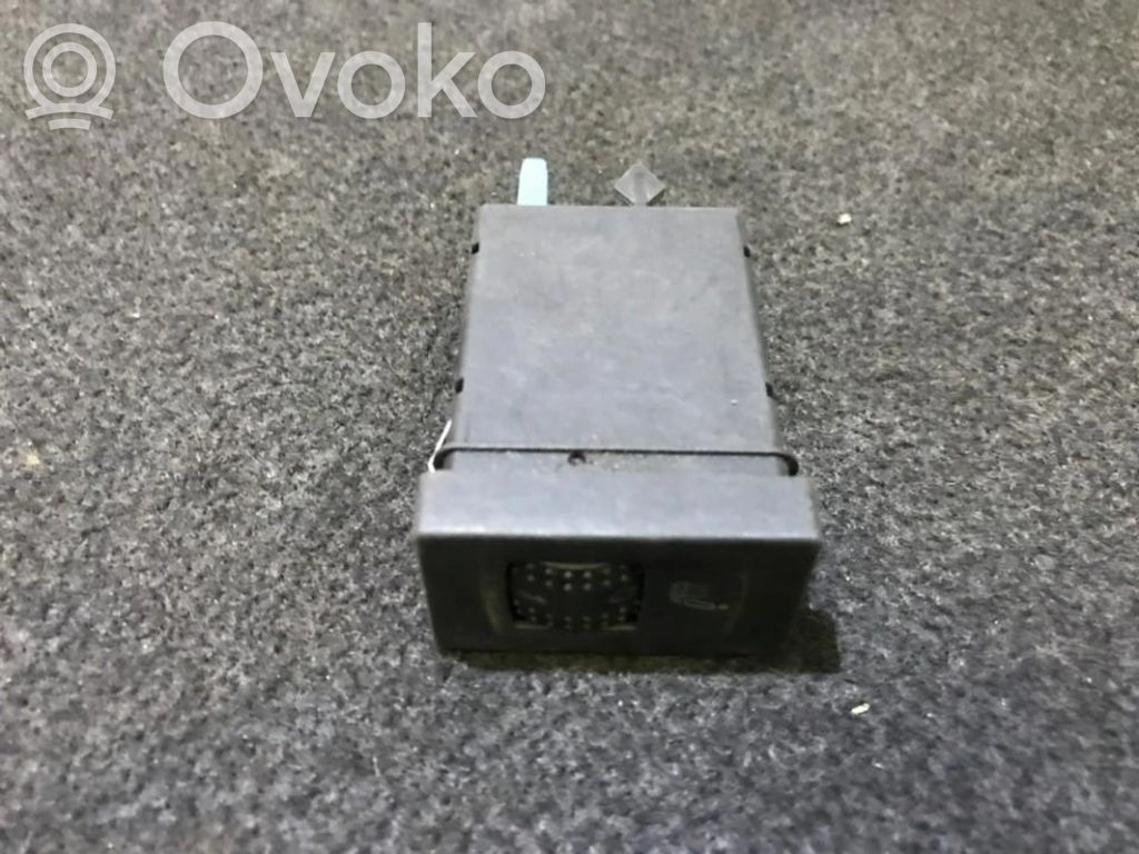 Comutator încălzire scaune   3B0963564D,3B0963564D