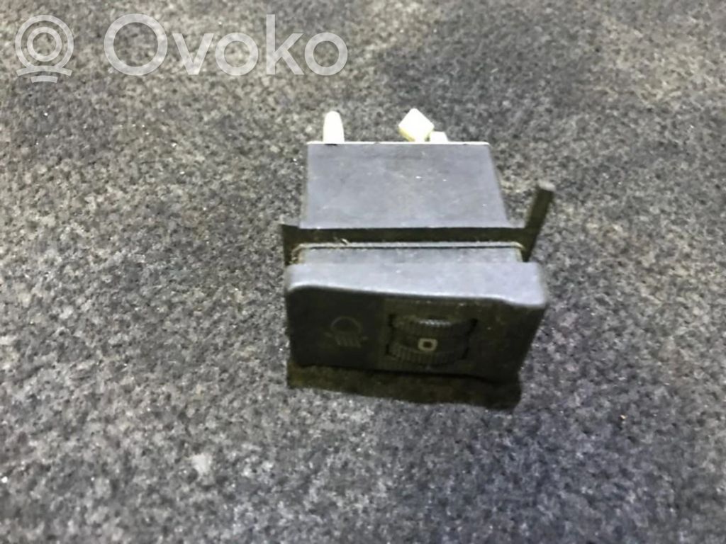 Audi 80 90 S2 B4 Interruttore di regolazione livello altezza dei fari 