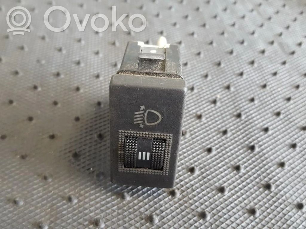 Comutator control nivel faruri   8D0941301,8D0941301