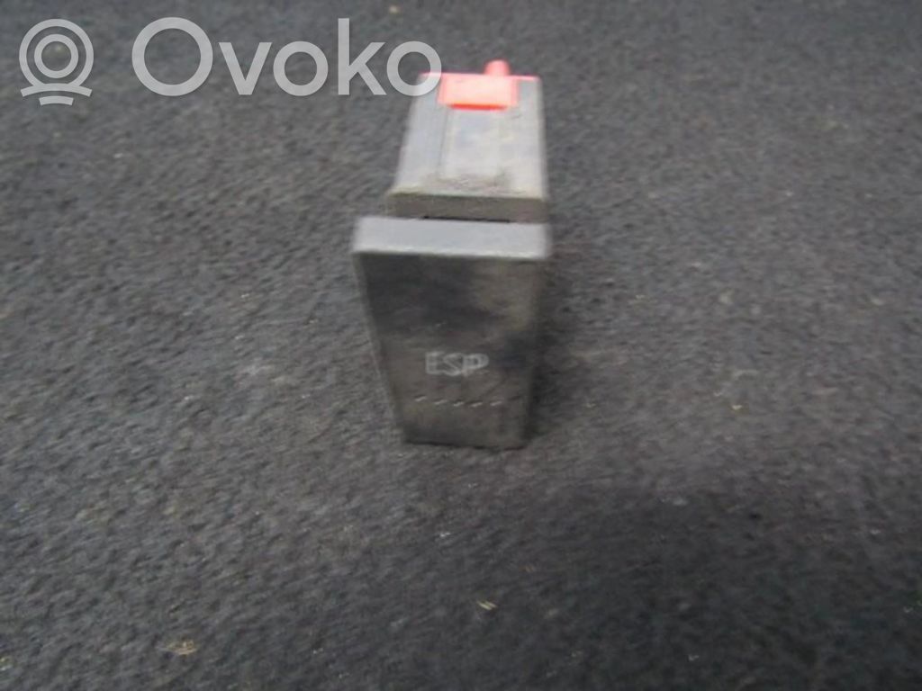 Bouton interrupteur programme de stabilité ESP   3B0927134A,3B0927134A