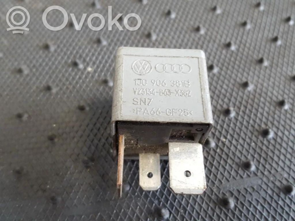 Volkswagen Golf IV Otros relés 