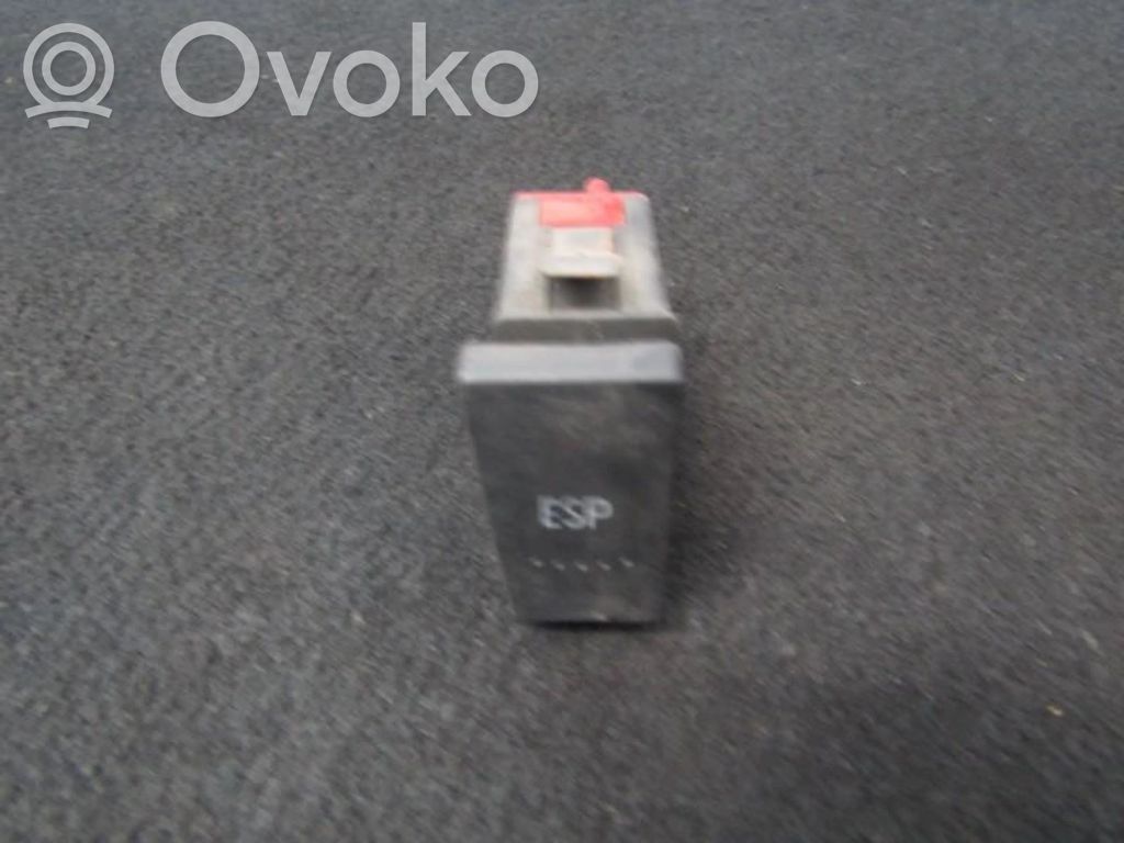 Bouton interrupteur programme de stabilité ESP   3B0927134A,3B0927134A