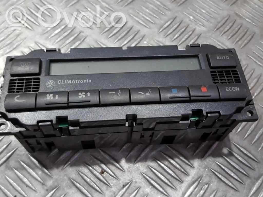 Volkswagen PASSAT B5 Unitate control climatizare 