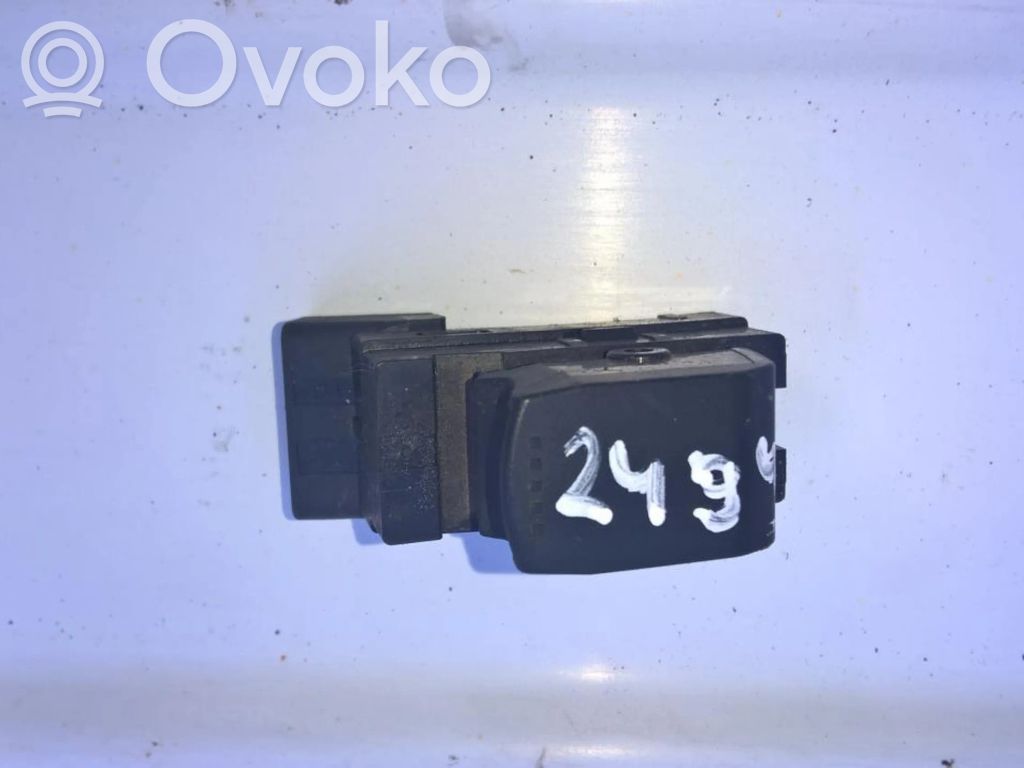 Suzuki Swift I Electric window control switch 