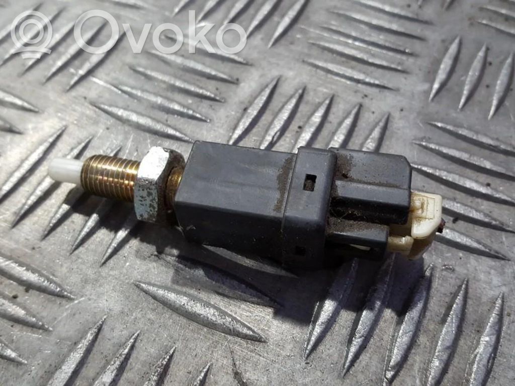 Brake pedal sensor switch