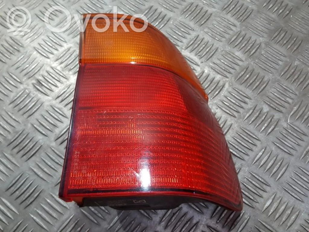 Luz trasera/de freno   8361672,8361672