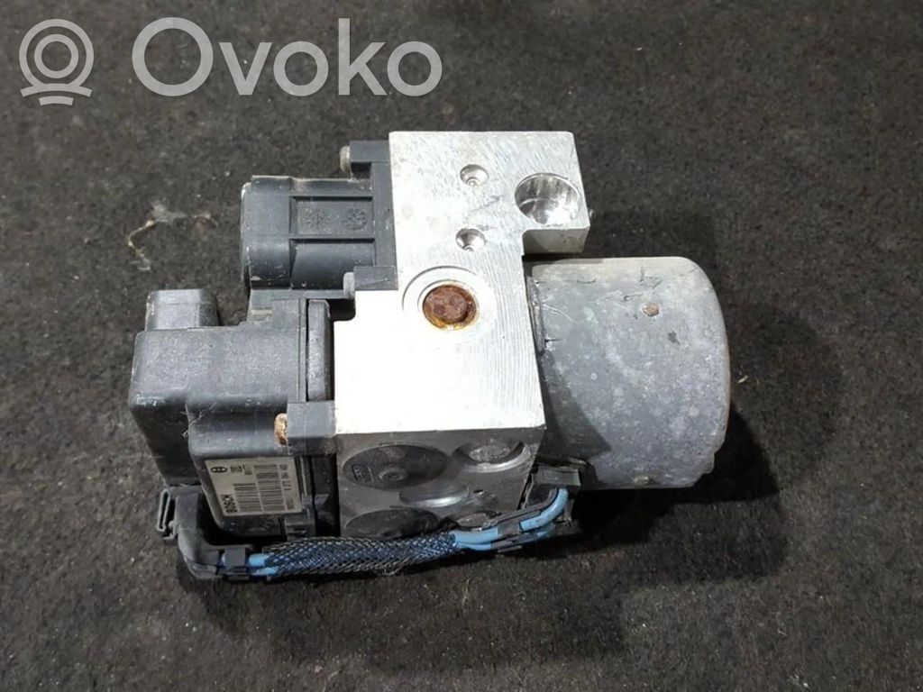 Nissan Primera ABS bloks 
