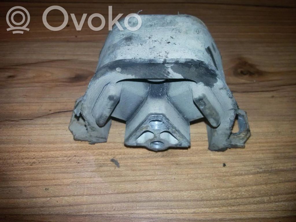 Opel Astra F Engine mount bracket 