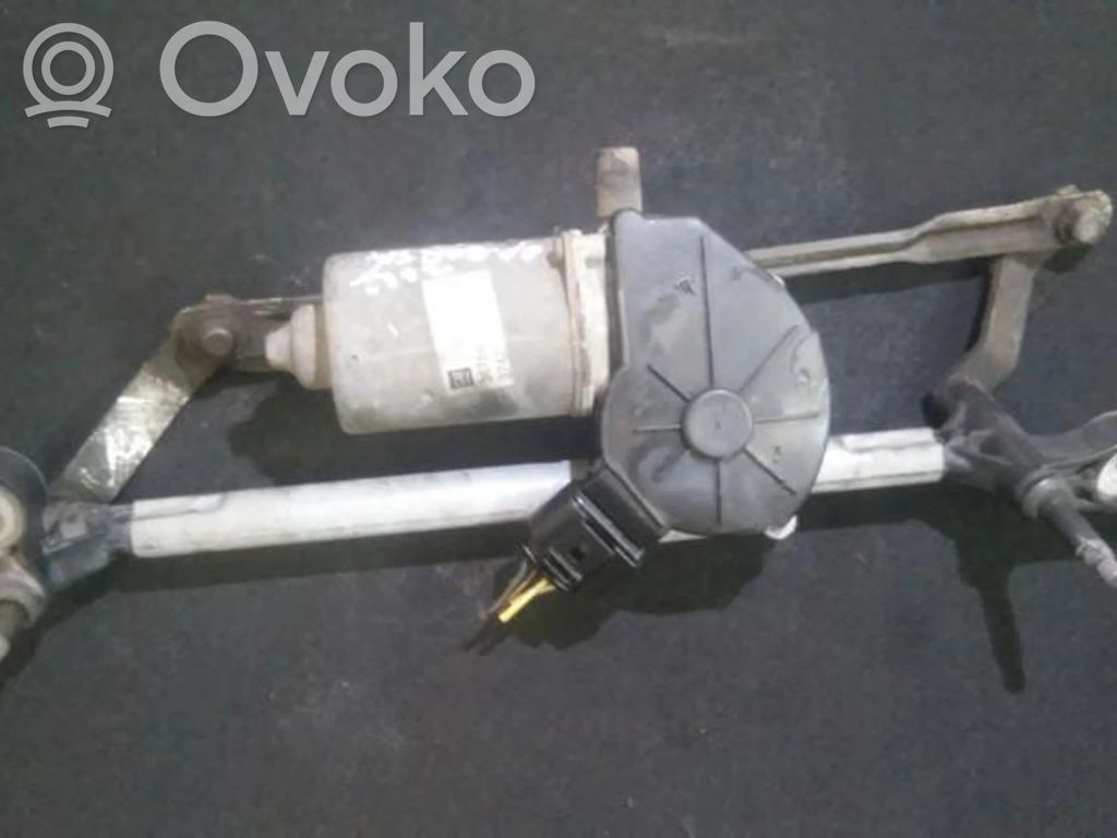 Motor și paralelogram ștergător parbriz