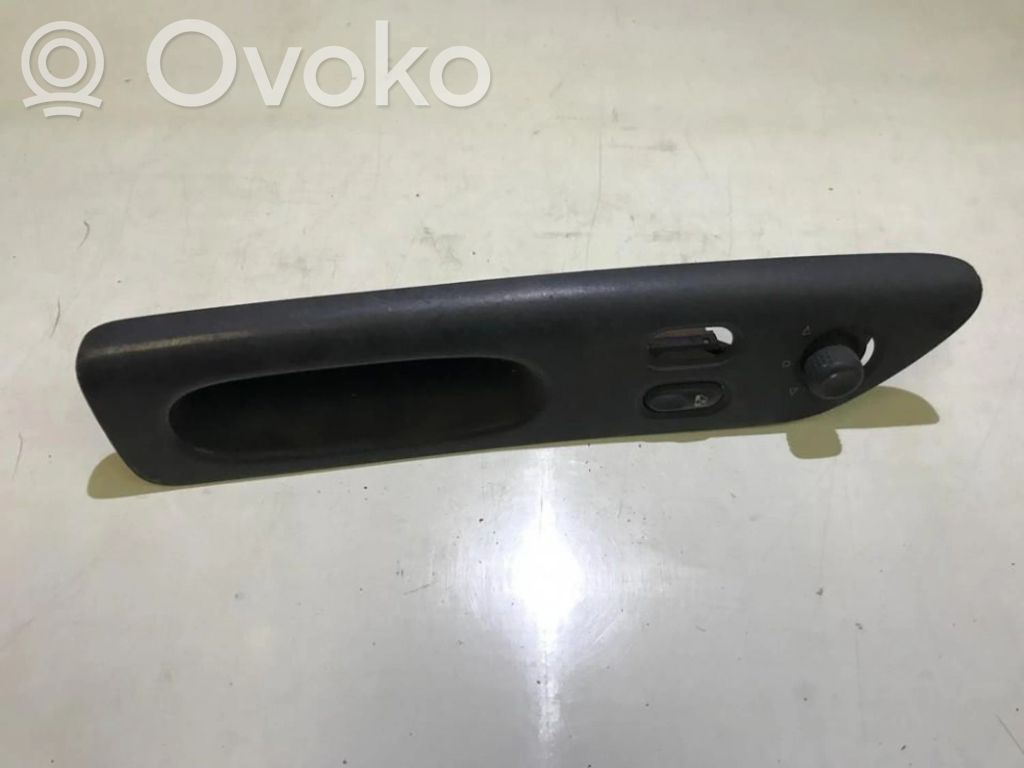 Renault Espace III Electric window control switch 
