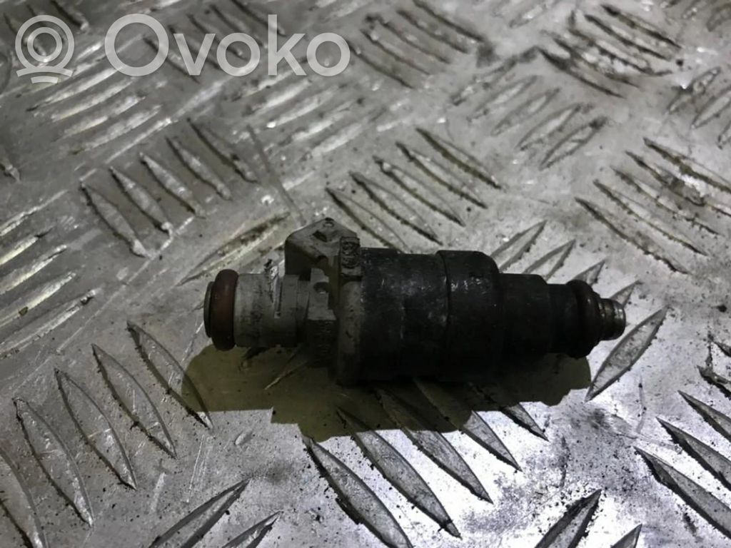 Inyector de combustible   076133551D,076133551D