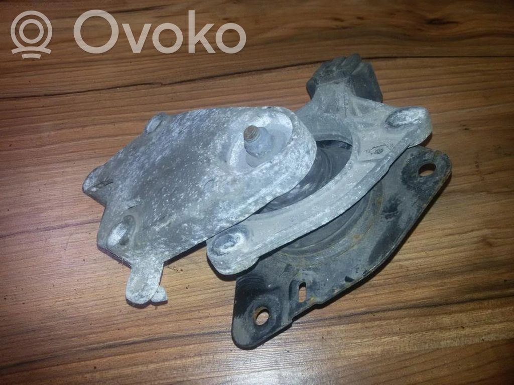 Renault Laguna I Engine mount bracket 