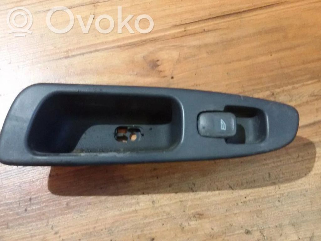 Volvo S40, V40 Electric window control switch 