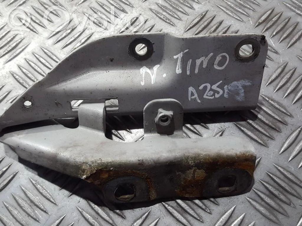 Nissan Almera Tino Vyris (-iai) variklio dangčio 