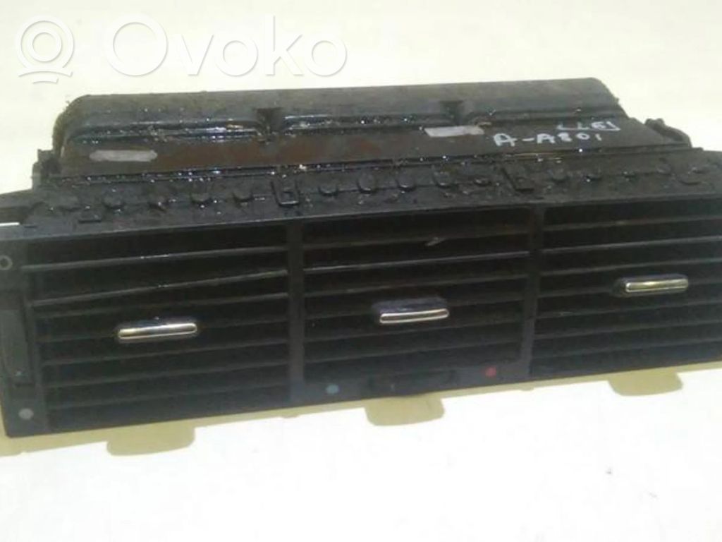 Grille d'aération centrale   4D0820951,532540711A,4D0820951,532540711A