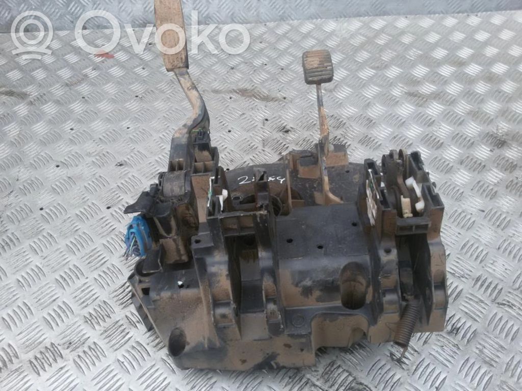 Peugeot Bipper Główny cylinder sprzęgła 