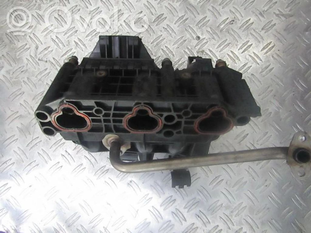 Opel Corsa C Colector de admisión 