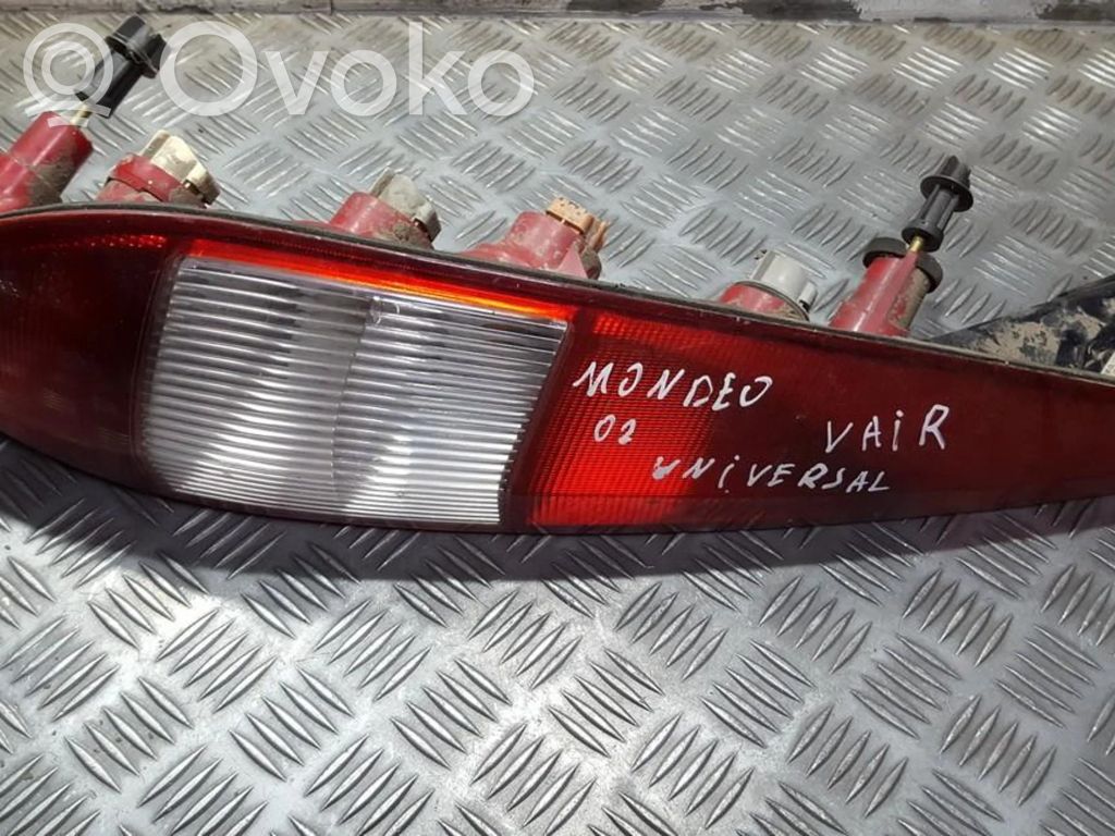 Ford Mondeo Mk III Lampă spate în caroserie 