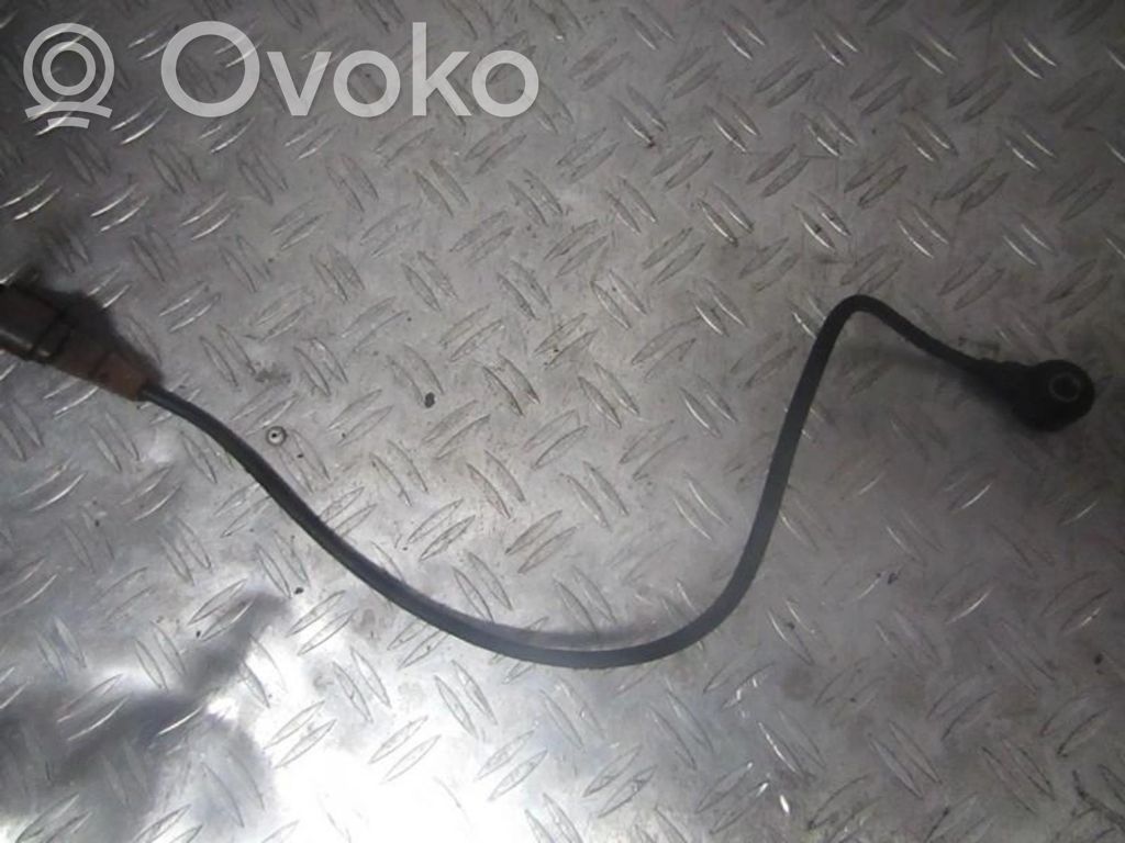 Volkswagen PASSAT B5.5 Sensor de petardeo del motor 