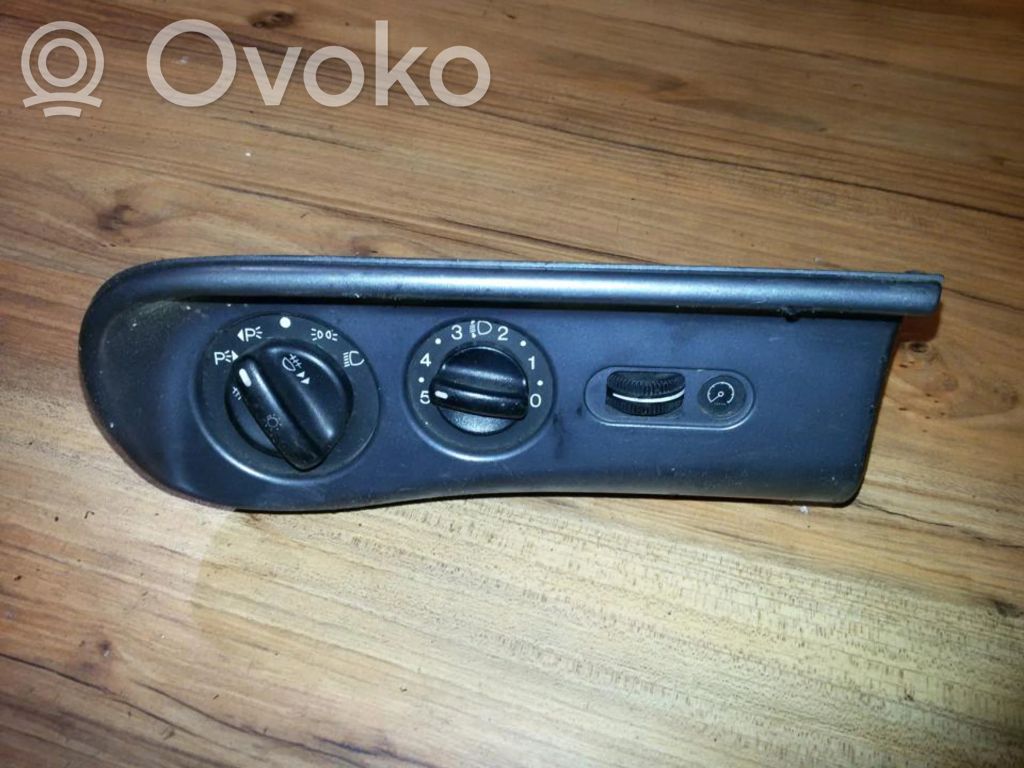 Ford Mondeo MK I Light switch 