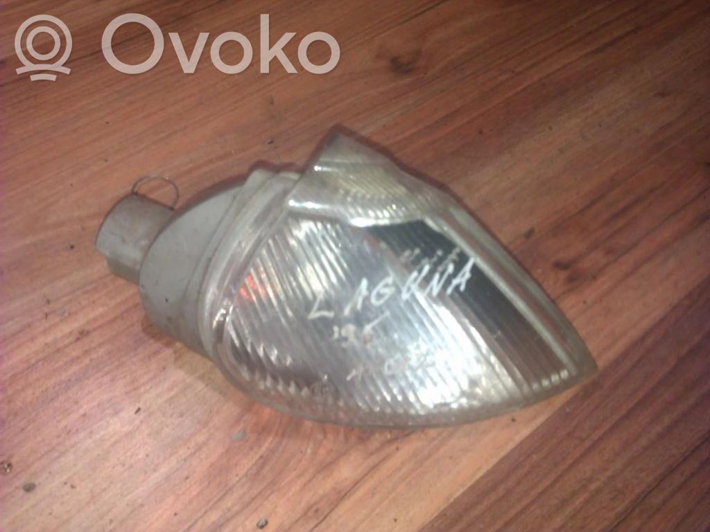 Renault Laguna I Front indicator light 