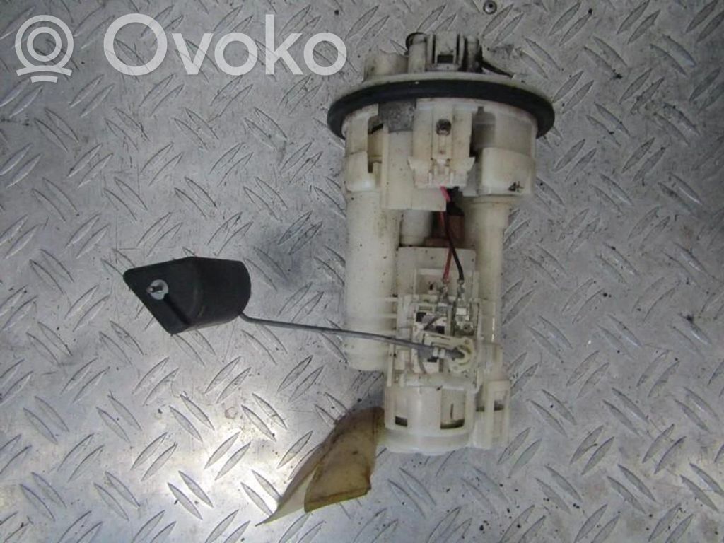 Toyota Corolla E120 E130 Pompă combustibil în rezervor 