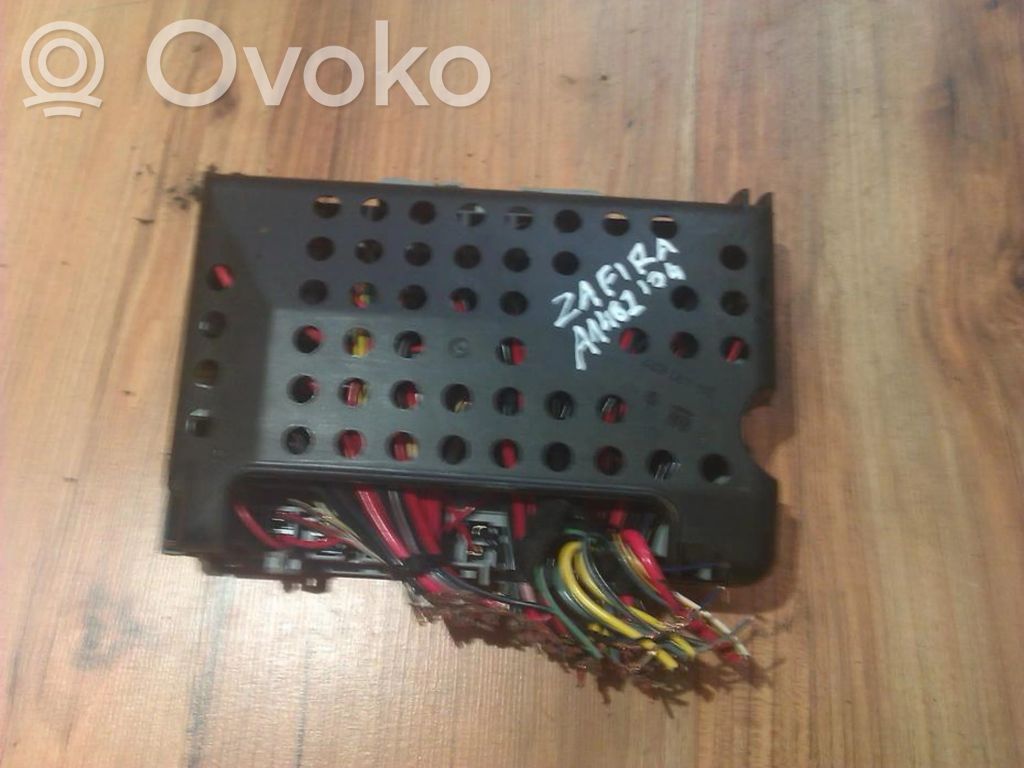 Opel Zafira A Set scatola dei fusibili