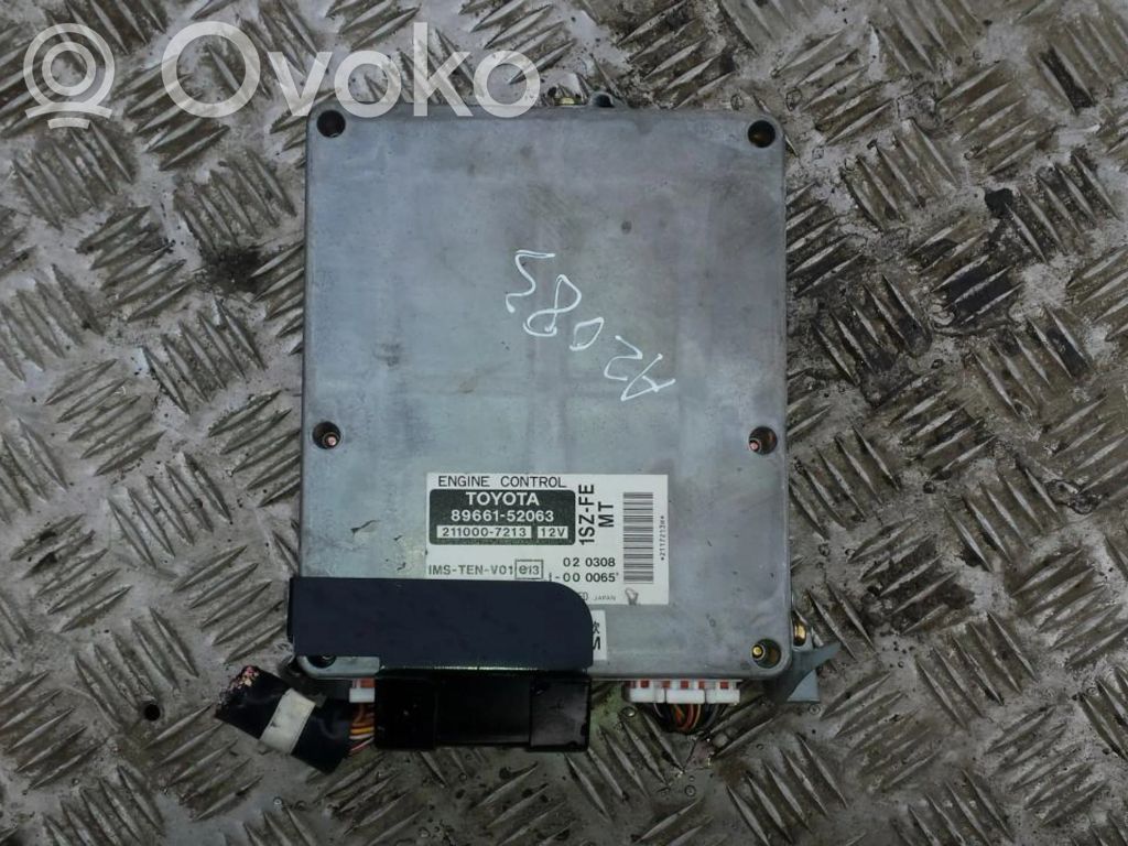 Toyota Yaris Engine control unit/module 