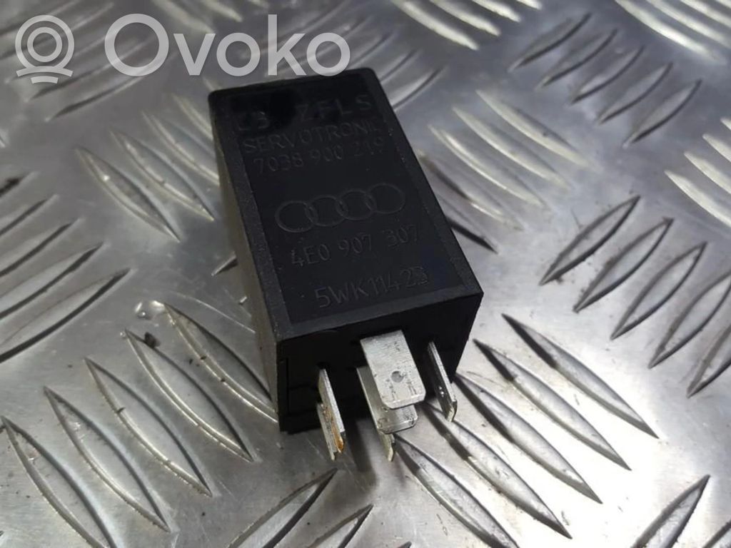 Volkswagen PASSAT B6 Other relay 